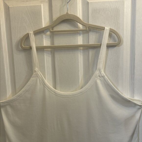 NWT Wild Fable Women’s White Sleeveless Basic Ribbed Tank Top Size 4X - Picture 5 of 16